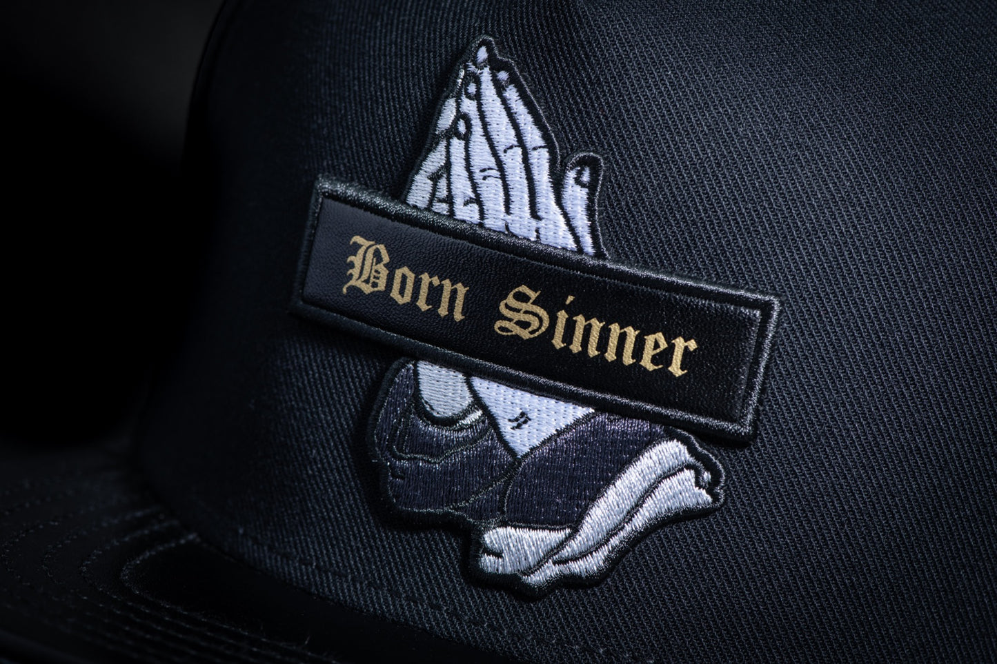 Gorra BORN SINNER